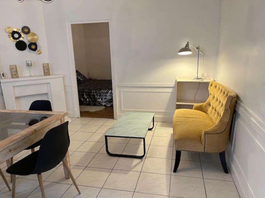 Joli Appartement Centre Невер Екстер'єр фото