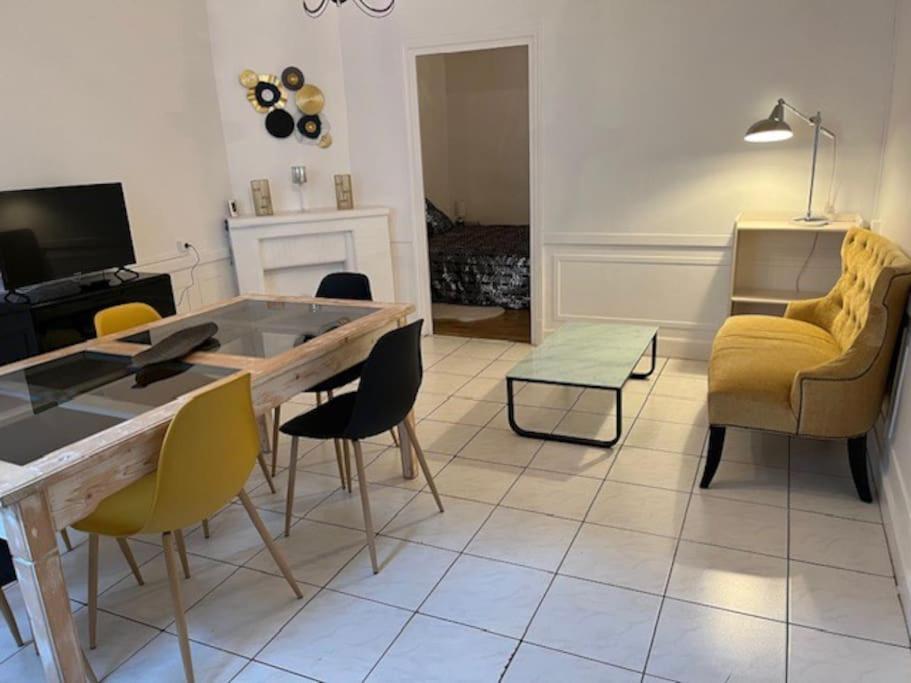 Joli Appartement Centre Невер Екстер'єр фото