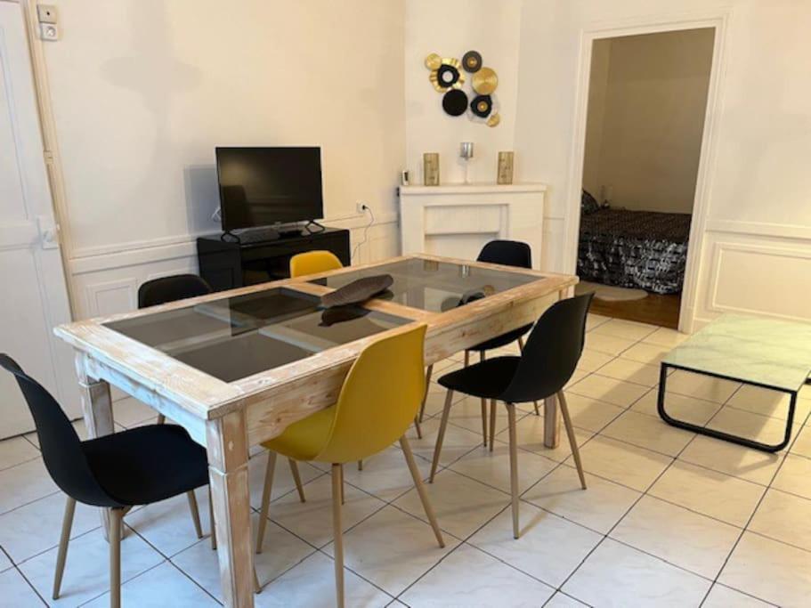 Joli Appartement Centre Невер Екстер'єр фото